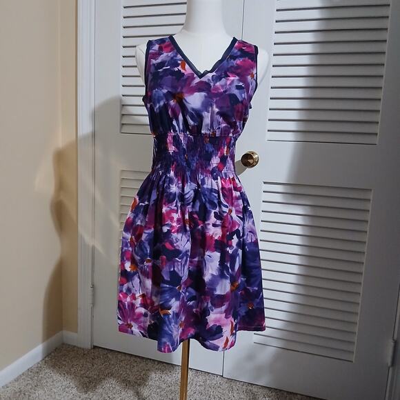 Simply Vera Vera Wang SP Sleeveless Fit-n-Flare V Neck Floral dress Knee-Length - Picture 5 of 15